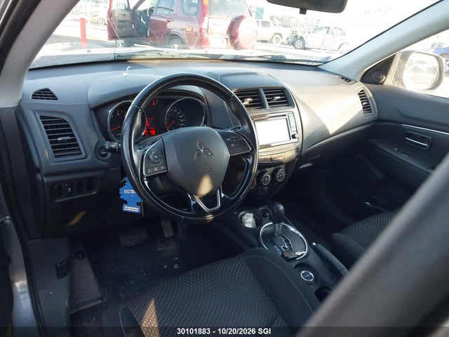 30101883 :رقم المزاد ، JA4AJ3AU0GZ607214 vin ، 2016 Mitsubishi Rvr Se مزاد بيع