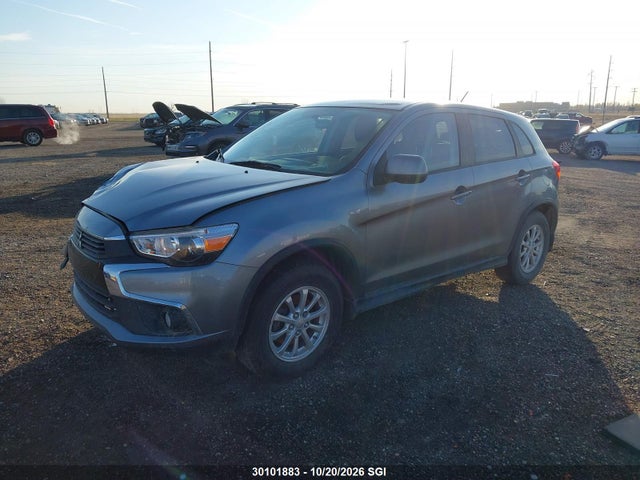 30101883 :رقم المزاد ، JA4AJ3AU0GZ607214 vin ، 2016 Mitsubishi Rvr Se مزاد بيع