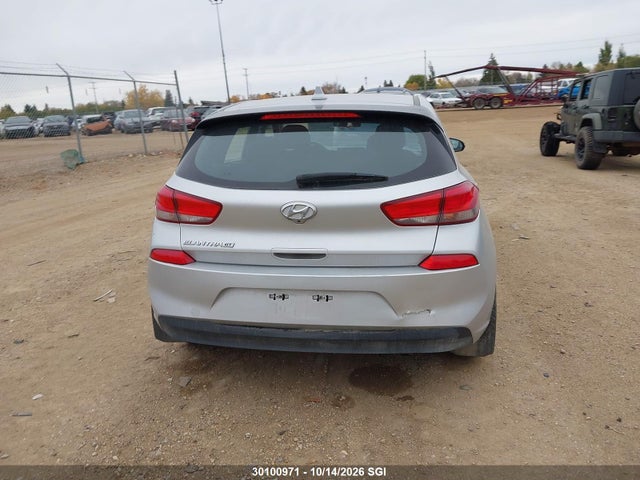 Hyundai Elantra Gt Preferred 2019 KMHH35LE4KU106005 Image 16