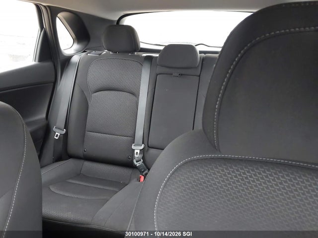 Hyundai Elantra Gt Preferred 2019 KMHH35LE4KU106005 Image 8
