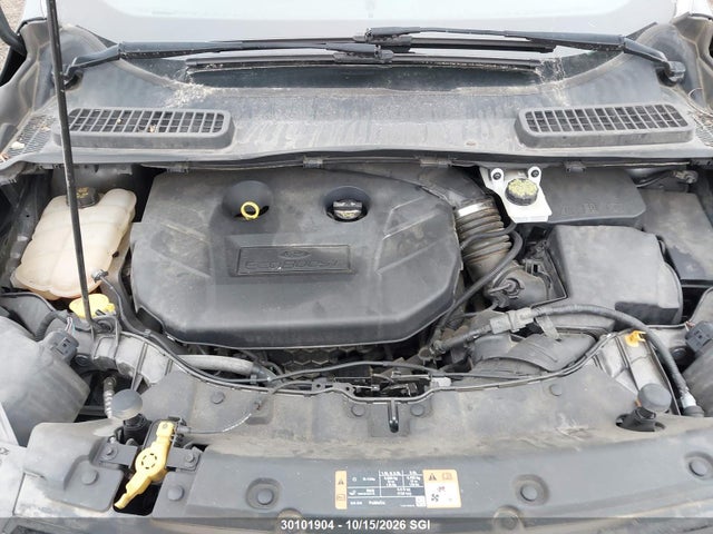 30101904 :رقم المزاد ، 1FMCU9J94FUC46758 vin ، 2015 Ford Escape Titanium مزاد بيع