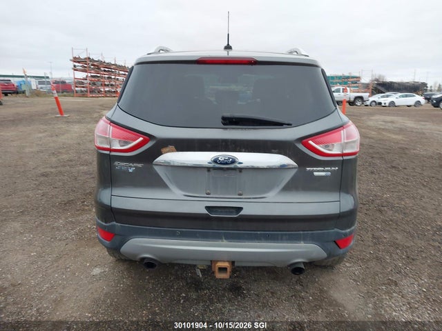 30101904 :رقم المزاد ، 1FMCU9J94FUC46758 vin ، 2015 Ford Escape Titanium مزاد بيع