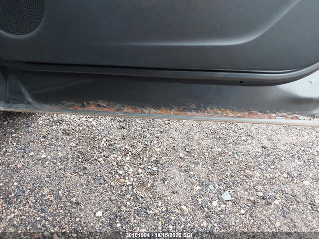 30101904 :رقم المزاد ، 1FMCU9J94FUC46758 vin ، 2015 Ford Escape Titanium مزاد بيع