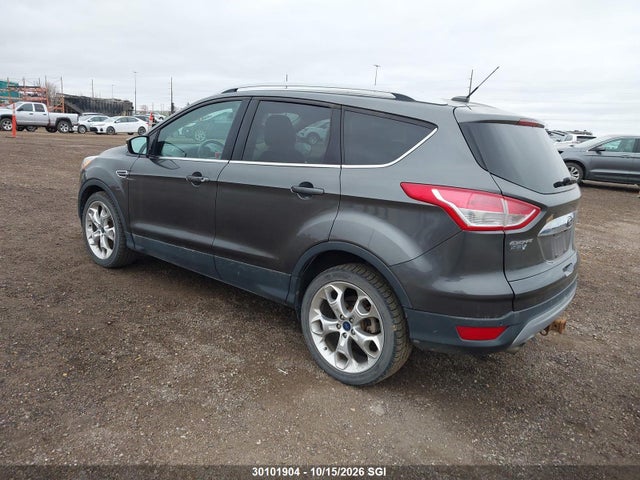 30101904 :رقم المزاد ، 1FMCU9J94FUC46758 vin ، 2015 Ford Escape Titanium مزاد بيع