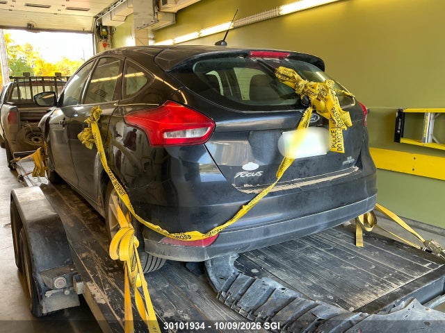 30101934 :رقم المزاد ، 1FADP3K21FL371291 vin ، 2015 Ford Focus Se مزاد بيع