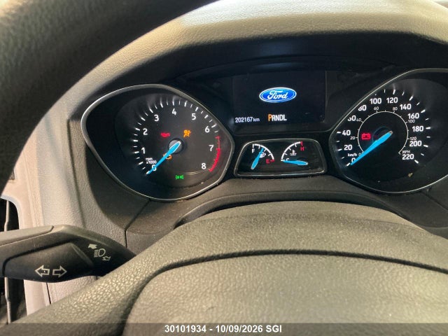 30101934 :رقم المزاد ، 1FADP3K21FL371291 vin ، 2015 Ford Focus Se مزاد بيع