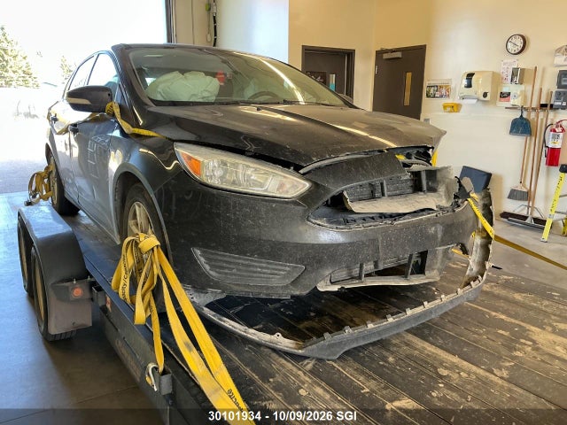 30101934 :رقم المزاد ، 1FADP3K21FL371291 vin ، 2015 Ford Focus Se مزاد بيع