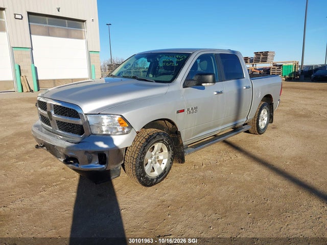 1C6RR7LM3FS576593 RAM 1500 Slt