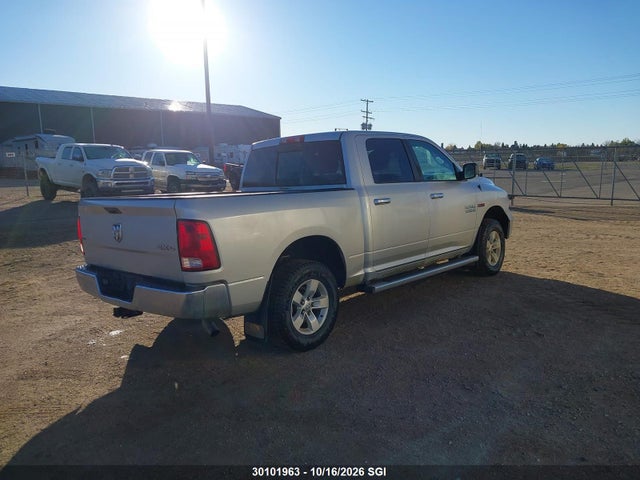 1C6RR7LM3FS576593 RAM 1500 Slt