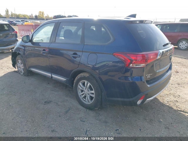 JA4AZ2A31JZ611323 Mitsubishi Outlander Es
