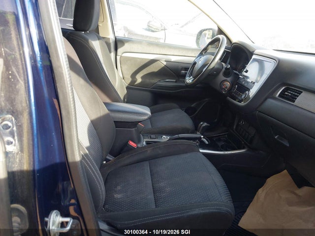 JA4AZ2A31JZ611323 Mitsubishi Outlander Es