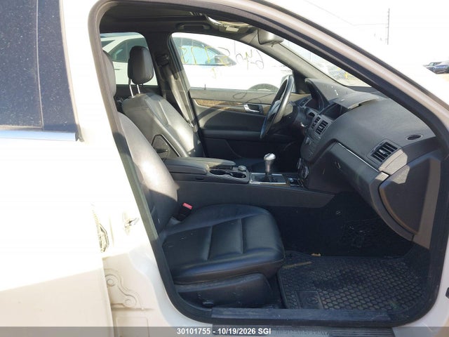 2010 Mercedes-benz C 250 მანქანა იყიდება აუქციონზე, vin: WDDGF5CB4AF398051, აუქციონის ნომერი: 30101755