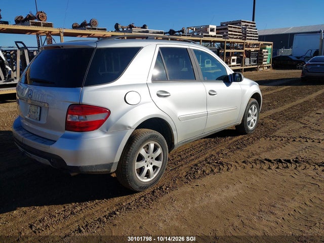 30101798 :رقم المزاد ، 4JGBB86E86A125976 vin ، 2006 Mercedes-benz Ml 350 مزاد بيع