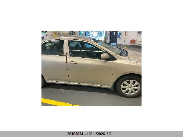 30102024 :رقم المزاد ، 2T1BU4EE8AC245838 vin ، 2010 Toyota Corolla S/le/xle مزاد بيع
