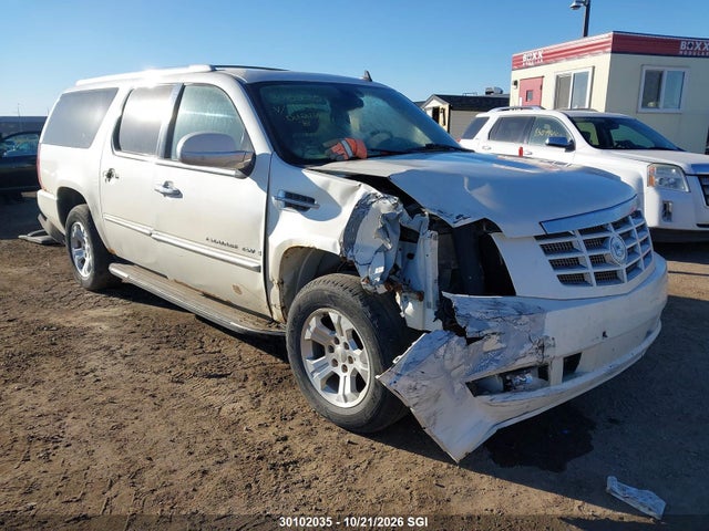 2008 Cadillac Escalade Esv მანქანა იყიდება აუქციონზე, vin: 1GYFK66858R111147, აუქციონის ნომერი: 30102035