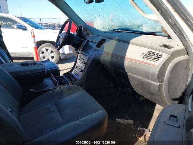 30102035 :رقم المزاد ، 1GYFK66858R111147 vin ، 2008 Cadillac Escalade Esv مزاد بيع