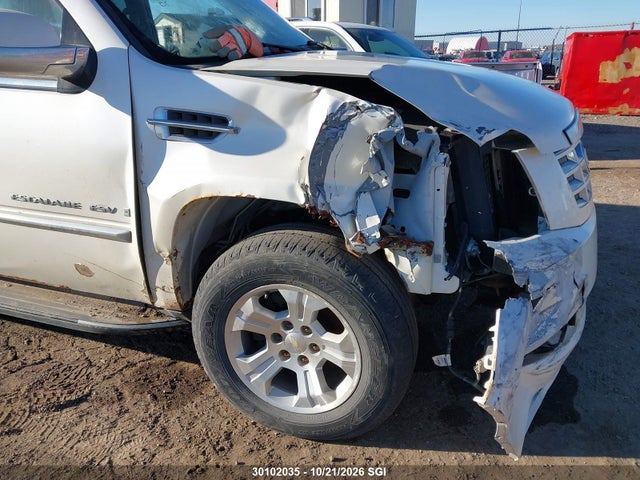 30102035 :رقم المزاد ، 1GYFK66858R111147 vin ، 2008 Cadillac Escalade Esv مزاد بيع
