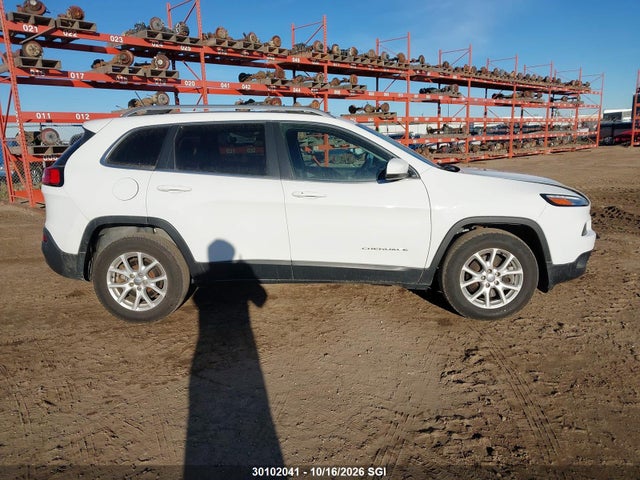 1C4PJMCS1FW513845 Jeep Cherokee Latitude