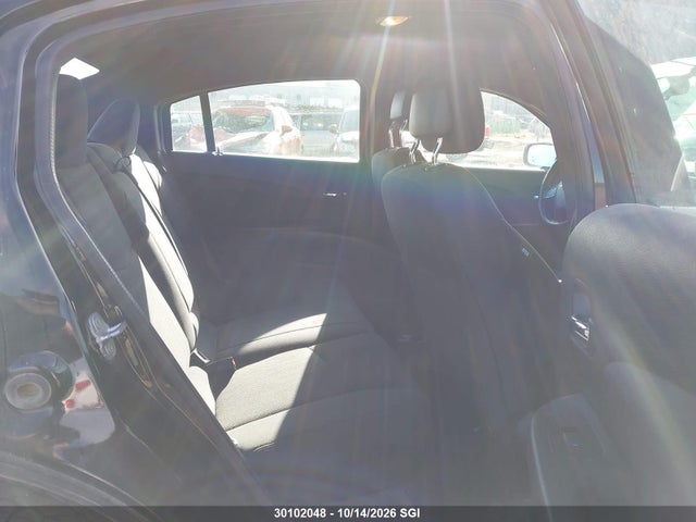 Chrysler 200 LX 2014 1C3CCBAB5EN128197 Image 8