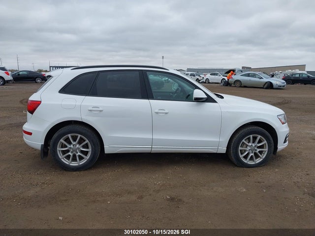 30102050 :رقم المزاد ، WA1CFCFP7DA016272 vin ، 2013 Audi Q5 2.0t مزاد بيع