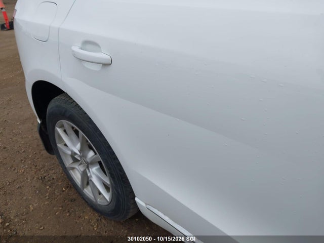 30102050 :رقم المزاد ، WA1CFCFP7DA016272 vin ، 2013 Audi Q5 2.0t مزاد بيع