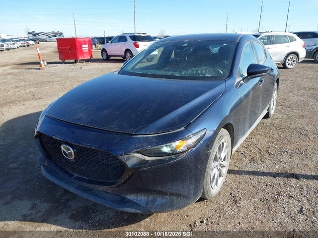 Mazda 3 Preferred 2021 JM1BPALL2M1312188 Image 2