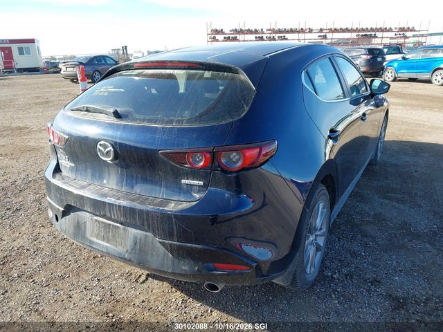 Mazda 3 Preferred 2021 JM1BPALL2M1312188 Image 4