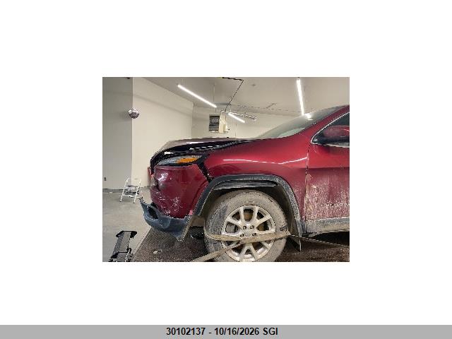 1C4PJMCBXHW635574 Jeep Cherokee Latitude