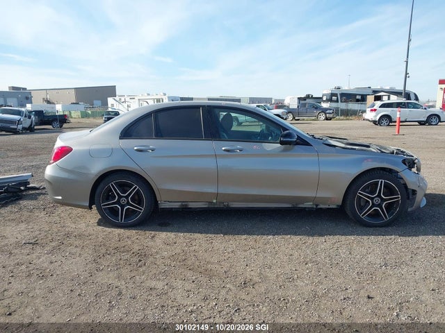 55SWF8EB1LU332096 Mercedes-Benz C 300 4matic