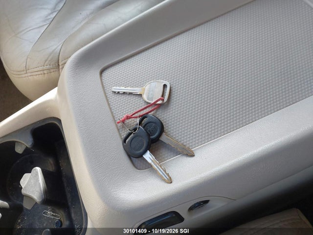 Aukcja sprzedaży 2002 Gmc Yukon Xl K1500, vin: 3GKFK16Z62G152819, numer aukcji: 30101409