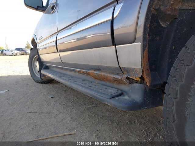 Aukcja sprzedaży 2002 Gmc Yukon Xl K1500, vin: 3GKFK16Z62G152819, numer aukcji: 30101409