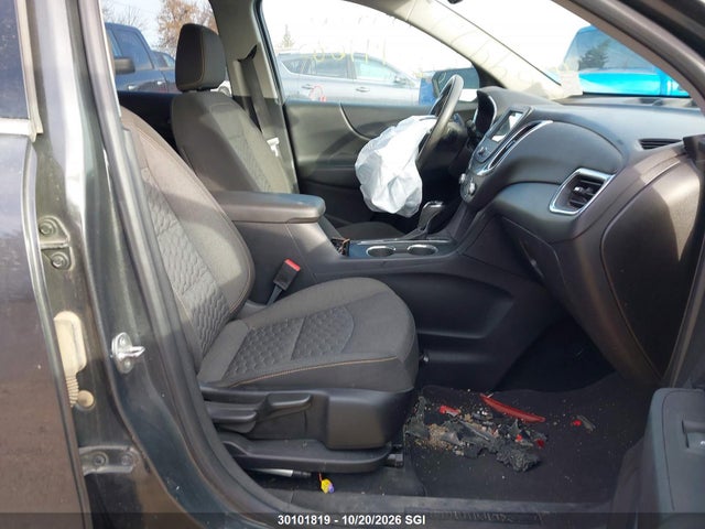 2GNAXUEVXK6269927 Chevrolet EQUINOX LT