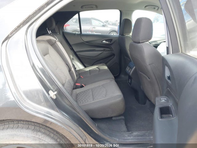 2GNAXUEVXK6269927 Chevrolet EQUINOX LT