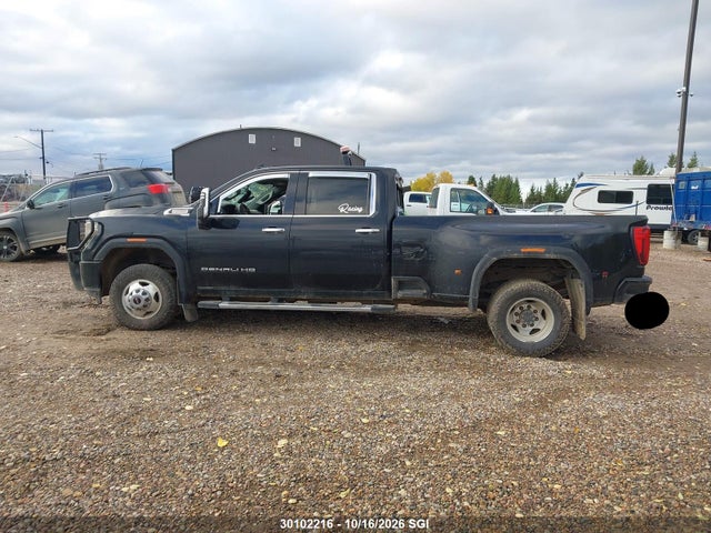 1GT49WEY3NF324833 GMC Sierra K3500 Denali
