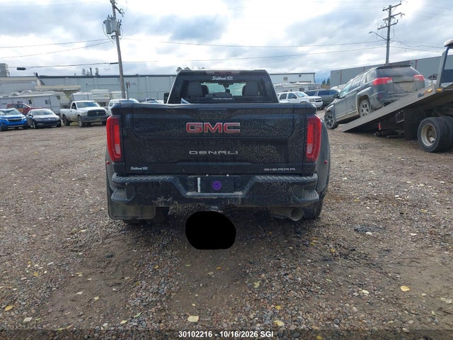 1GT49WEY3NF324833 GMC Sierra K3500 Denali