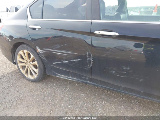 Honda Accord Touring 2014 1HGCR2F91EA808722 Image 18