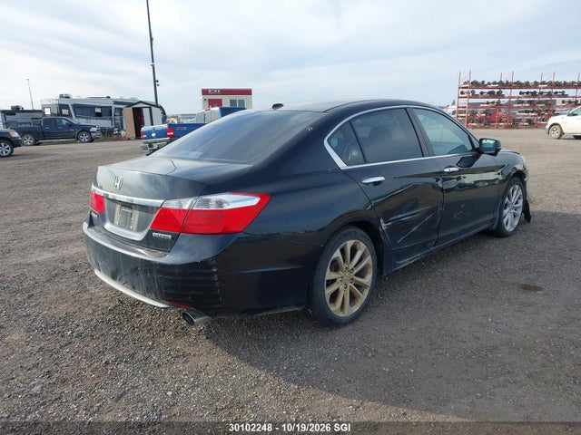 Honda Accord Touring 2014 1HGCR2F91EA808722 Image 4