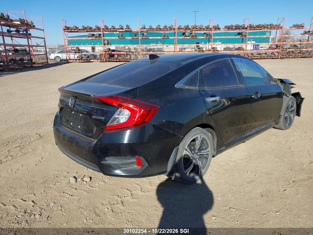Honda Civic Touring 2017 2HGFC1F92HH104172 Image 4