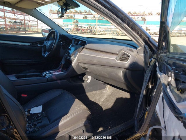Honda Civic Touring 2017 2HGFC1F92HH104172 Image 5