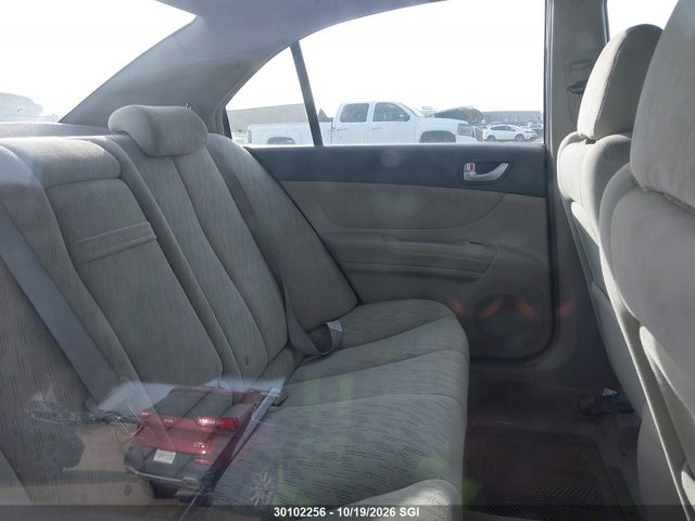 30102256 :رقم المزاد ، KMHET46C96A082203 vin ، 2006 Hyundai Sonata Gl مزاد بيع