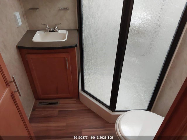 30100377 :رقم المزاد ، 1NL1YFM29E1075772 vin ، 2014 Gulf Stream Coach Inc 27frbw 27frbw مزاد بيع