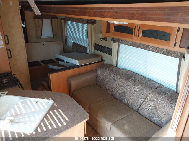 30102278 :رقم المزاد ، 4YDT31R24BN201966 vin ، 2011 Keystone Hideout 31 Hideout مزاد بيع