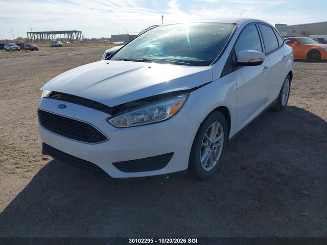 Ford FOCUS SE 2015 1FADP3F27FL309341 Image 2