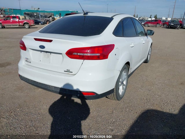 Ford FOCUS SE 2015 1FADP3F27FL309341 Image 4
