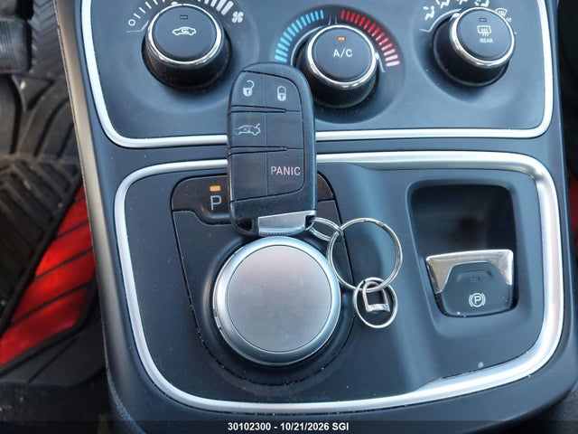 Продажа на аукционе авто 2015 Chrysler 200 Lx, vin: 1C3CCCFB8FN530845, номер лота: 30102300