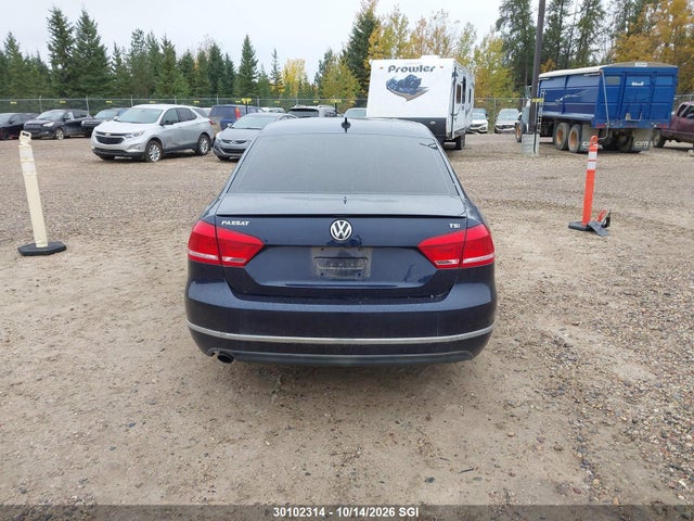 Volkswagen PASSAT SEL 2014 1VWCS7A35EC105354 Image 16