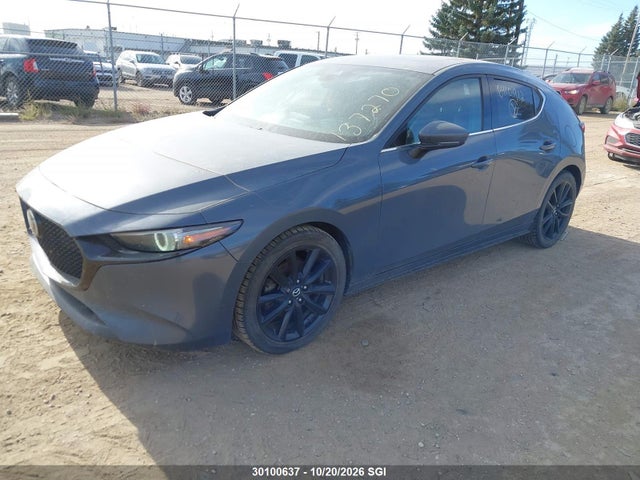 Mazda 3 Preferred 2019 JM1BPBMM7K1137270 Image 2