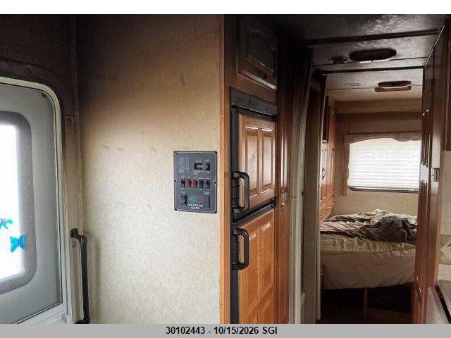 2006 Ford Econoline E450 Super Duty Cutwy Van მანქანა იყიდება აუქციონზე, vin: 1FDXE45S76DB03026, აუქციონის ნომერი: 30102443