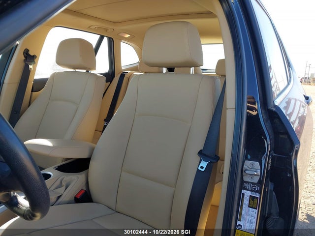 BMW X1 Xdrive28i 2015 WBAVL1C51FVY29775 Image 17