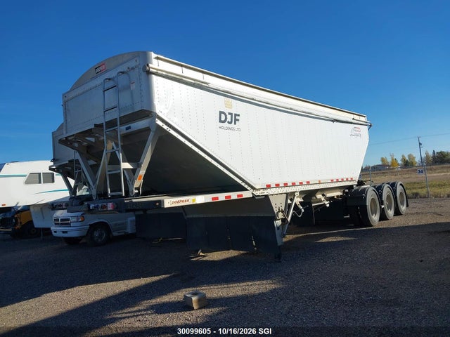 Doepker Industries Grain Lead 2024 2DEALBE31R2045002 Image 2
